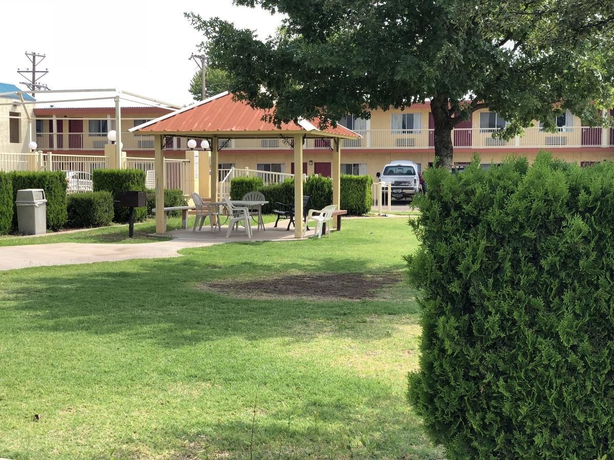 Lone Star Inn Lubbock Exteriör bild